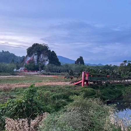 Country House Pulai Holiday Village Гуа-Мусанг Экстерьер фото